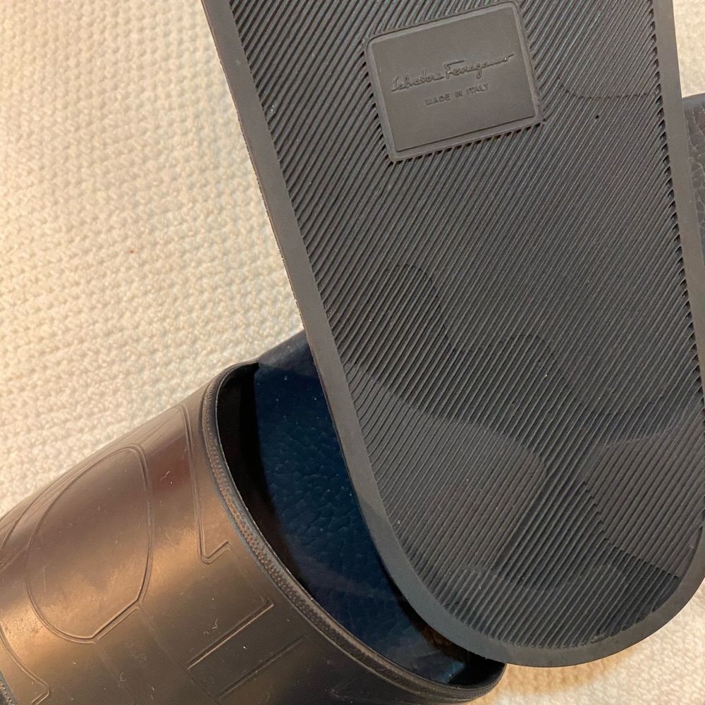 Salvatore Ferragamo
Men's Pool Slide Sandals